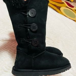 UGG Bailey Bottom tall size 6